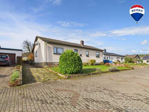 RE/MAX Immobilien DeLux Einfamilienhaus Merzig-Besseringen - 7 Zimmer Einfamilienhaus zum Kaufen in Merzig / Besseringen