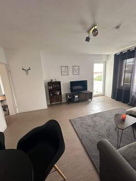 Wohnzimmer 3.jpeg - 3 Zimmer Etagenwohnung in Aarbergen