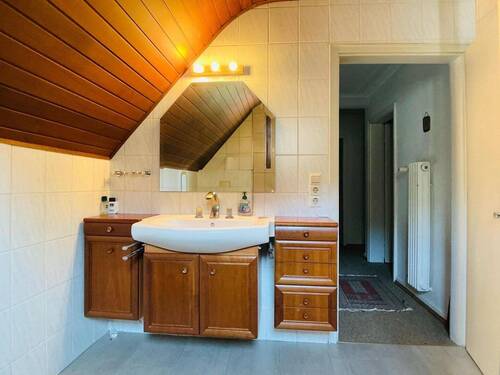 Badezimmer im OG - 