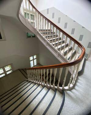 gepflegter Hausflur - 
