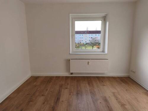 Wohnzimmer - 3 Zimmer Etagenwohnung zur Miete in Brandenburg an der Havel