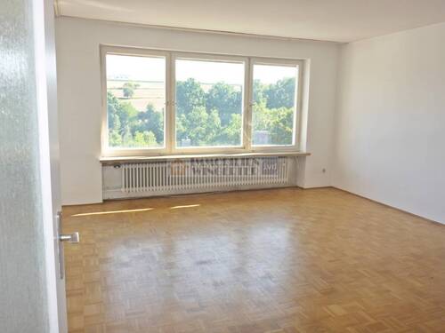 Ansicht - Mehrfamilienhaus in hervorragender Lage in Lappersdorf