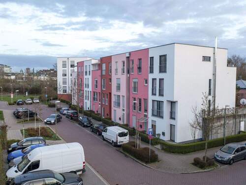 Bild 3 - 5 Zimmer Reihenmittelhaus in Neuss