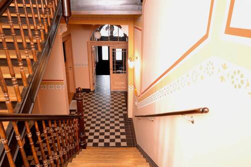 Treppenhaus - Etagenwohnung mit 123,40 m&sup2; in Leipzig zum Kaufen