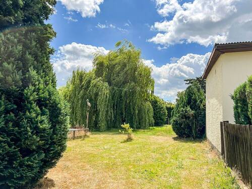 Weitläufiger Garten - 