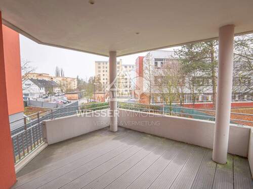 Loggia - Etagenwohnung mit 121,30 m² in Fürth zur Miete