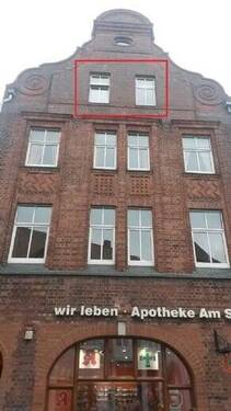 Bild 1 - Bürofläche Praxisfläche 55m² , 2-Zimmer, 3. OG in der Lüneburger Innenstadt am historischen Platz Am Sande, EBK , großes Badezimmer