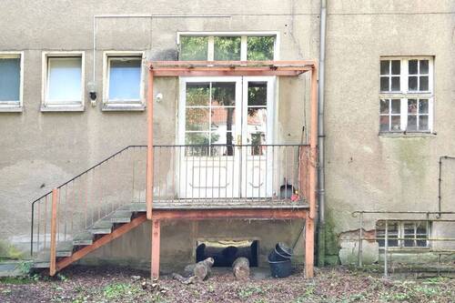 Eingang DDR-Bau - 