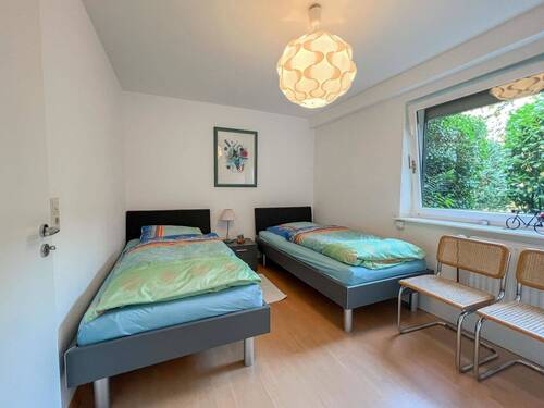 Schlafzimmer 1 UG - 