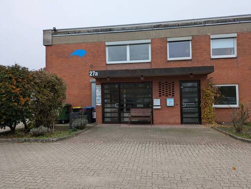 Eingang zum Büro - Besondere Gewerbefläche im Erdgeschoss mit eigenem Eingang