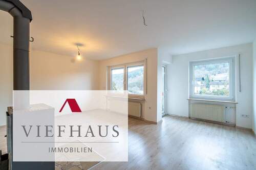 Viefhaus Immobilien - Sanierte 2-Zimmerwohnung mit Sonnenterrasse in Randersacker