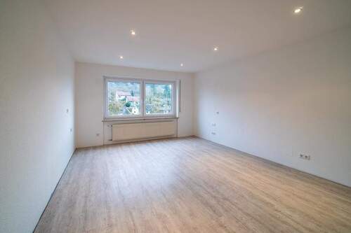 Schlafzimmer - Etagenwohnung mit 85,00 m&sup2; in Randersacker zur Miete