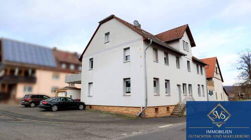 Außenansicht - 5-ZKB Maisonettewohnung mit großem Balkon und PKW-Stellplatz in Alheim-Niederellanbach.