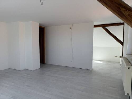 Schlafzimmer 1 - 5 Zimmer Etagenwohnung in Alheim