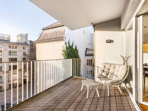 Feng Shui - 4 Zimmer Etagenwohnung zum Kaufen in Berlin