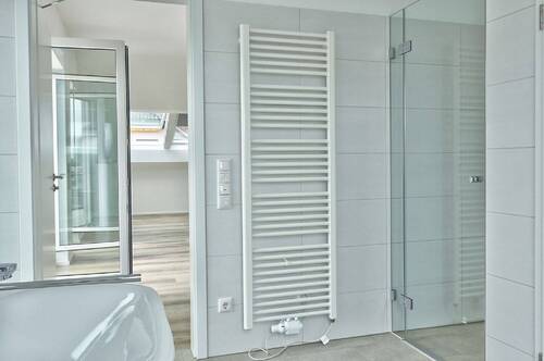 Badezimmer - Etagenwohnung mit 54,00 m² in Gilching zur Miete