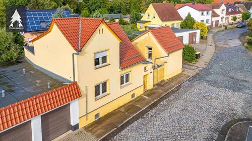 Haus - 4 Zimmer Einfamilienhaus zum Kaufen in Hoym
