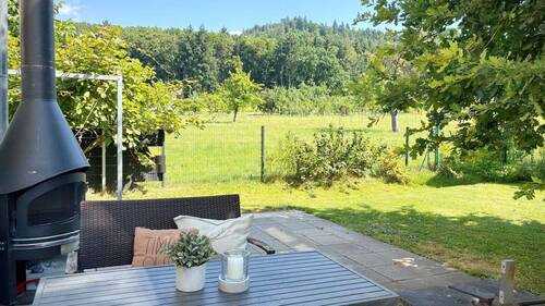 Große Terrasse mit herrlichem Blick in die Natur - 