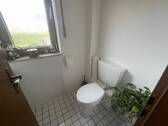 GästeWC - 5 Zimmer Einfamilienhaus in Wöllstadt