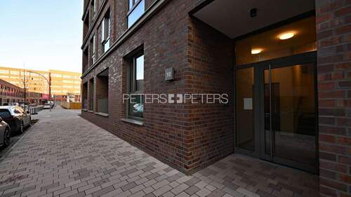 Gebäudeeingang - 3 Zimmer Etagenwohnung zur Miete in Hamburg