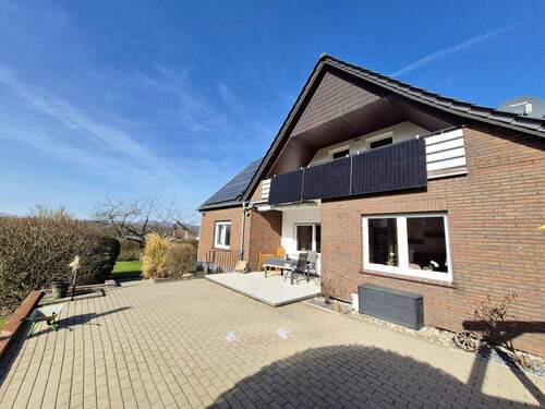 Terrasse - 6 Zimmer Einfamilienhaus zum Kaufen in Hüllhorst