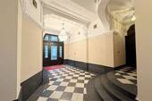 Foyer - 