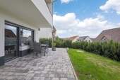 Terrasse - Große 2-Zimmer-Wohnung mit Terrasse und Garten