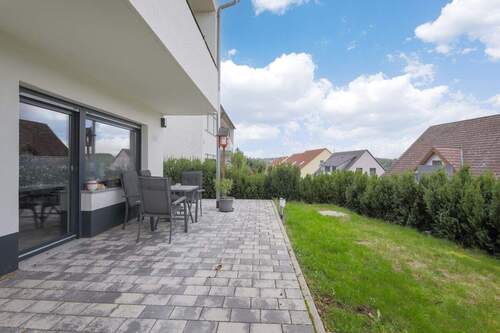 Terrasse - Große 2-Zimmer-Wohnung mit Terrasse und Garten
