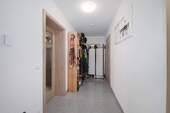 Flur - Etagenwohnung mit 75,50 m² in Mühlacker-Lomersheim zur Miete