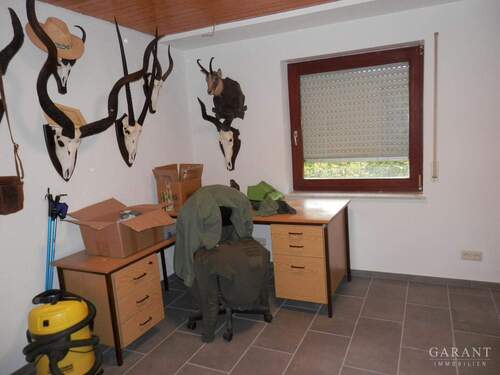 Büro-Einliegerwohnung - 