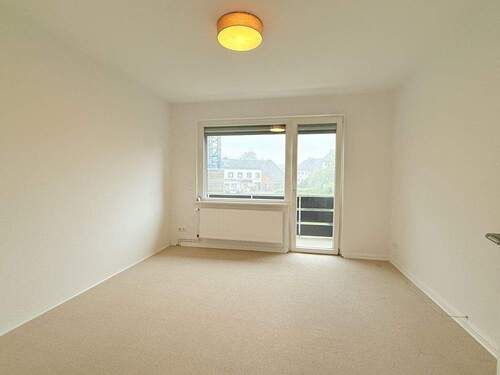 Zimmer 2 OG mit Balkon - 