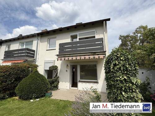 rückwärtige Ansicht - St. Jürgen Nähe UNI: Reihenendhaus mit 3,5 Zimmern, Garten und Garage auf Eigenland