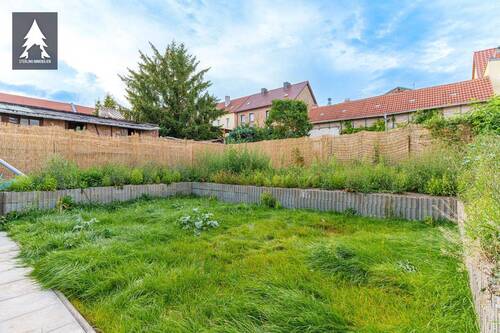 Garten - 9 Zimmer Mehrfamilienhaus, Wohnhaus in Aschersleben