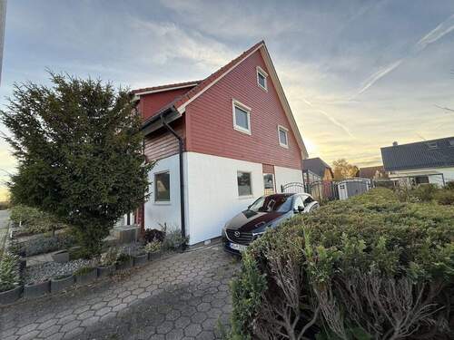 Seitenansicht - Doppelhaushälfte mit 120,00 m&sup2; in Zahna-Elster zum Kaufen