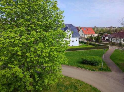 Außenbereich - 3 -Raum-Wohnung mit Balkon in Regis-Breitingen