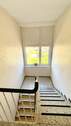 17 Das gepflegte Treppenhaus_1.jpeg - 