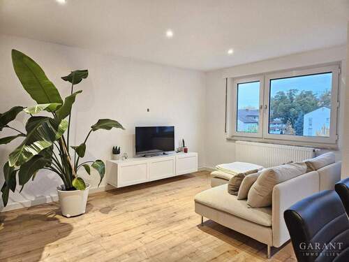 Wohnen - Innen wow, außen naja... - 225.000,00 EUR Kaufpreis, ca.  68,00 m² Wohnfläche