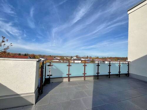 Ausblick von der Terrasse Richtung Nordwest - 4 Zimmer Etagenwohnung zum Kaufen in Aschheim