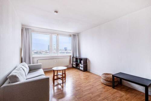 Wohnzimmer - Stadtwohnung mit Panoramablick in bester Mitte-Lage