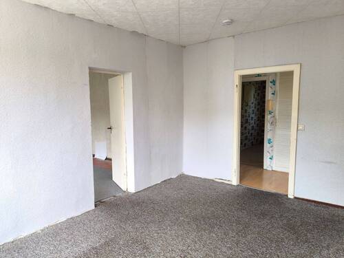 Wohnzimmer - 2 Zimmer Etagenwohnung zur Miete in Regis-Breitingen