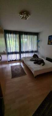 Schlafzimmer - 2 Zimmer Etagenwohnung zum Kaufen in Nürnberg