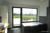 Badewanne mit Blick ins Grüne - 