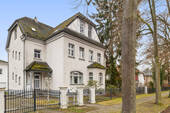 Hausansicht - 2 Zimmer Etagenwohnung zur Miete in Falkensee