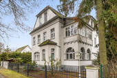 Hausansicht - Etagenwohnung mit 68,70 m&sup2; in Falkensee zur Miete