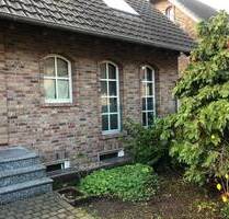 Willich-Schiefbahn, helle moderne 3 Zimmer, ca. 85 m², EG, Parkettböden, Sonnenbalkon