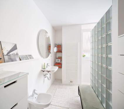 schönes Tageslichtbad - 