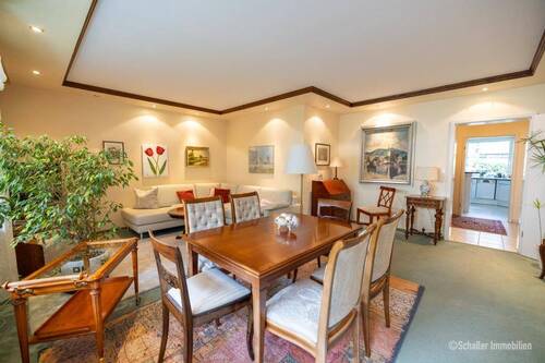 Elegantes Wohnzimmer - Etagenwohnung mit 80,00 m&sup2; in Nürnberg zum Kaufen