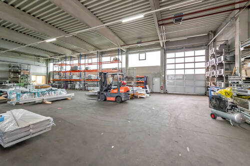 Lager/ Produktion - 