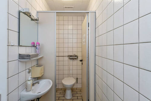 WC - 