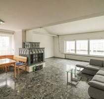 Traumhaus mit Panoramablick - Ihr neues Zuhause für die ganze Familie - Pfullingen Traumhaus mit Panoramablick - Ihr neues Zuhause für die ganze Familie - Pfullingen